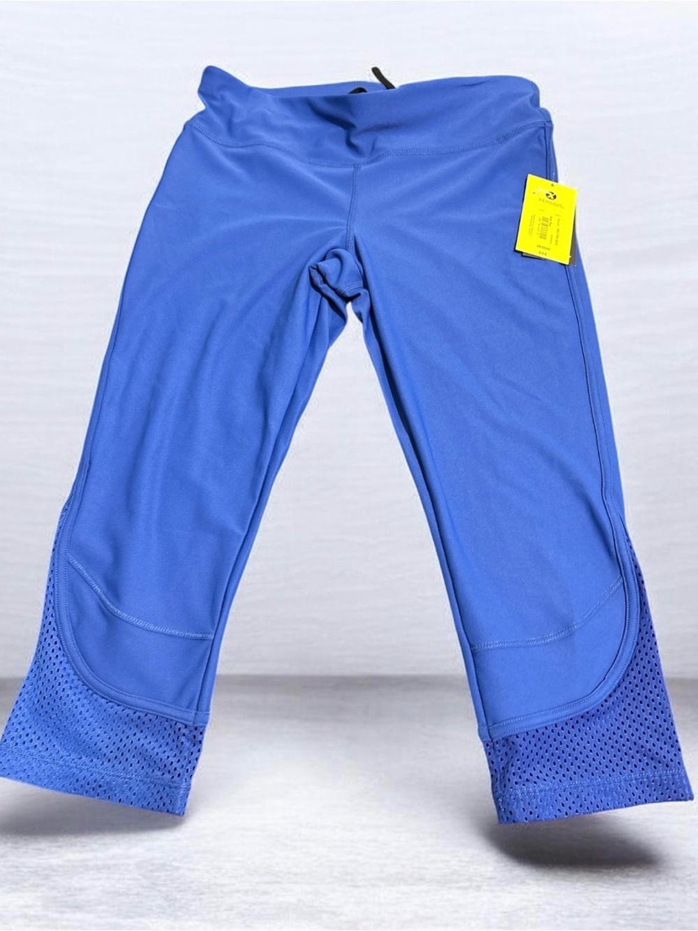 Marika Blue Capri Workout Leggings Mesh Detail NWT Medium
